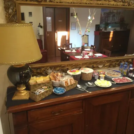 Oda ve Kahvaltı L'angelo Di Borgo