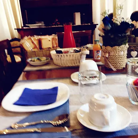 L'angelo Di Borgo Oda ve Kahvaltı 3*