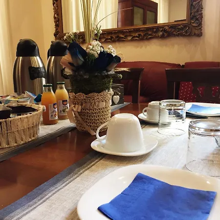 L'angelo Di Borgo Oda ve Kahvaltı Roma